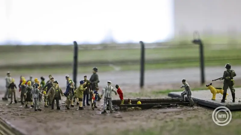 img_Utazokiallitassal_emlekeztet_a_holokausztra_az_elet_Menete_Alapitvany-3