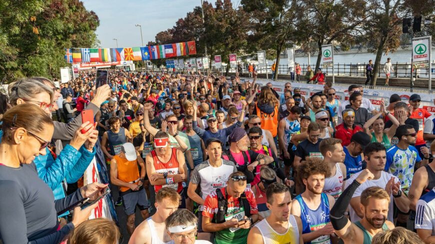 img_bemutattak_a_40__SPAR_Budapest_Maraton_Fesztival_befutoermeit-4