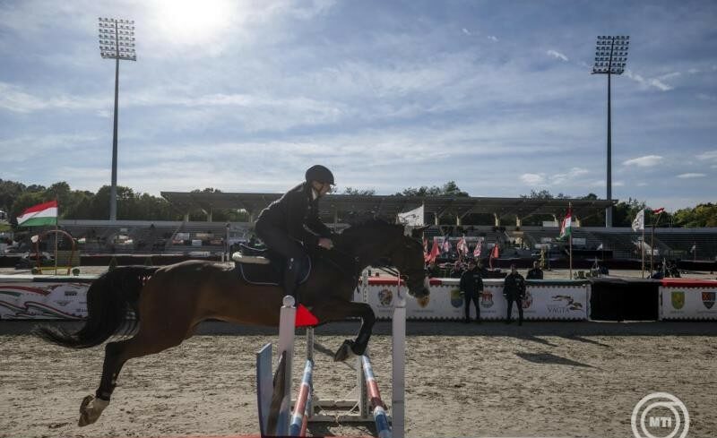 img_Tobb_mint_szazan_pattannak_lora___nem_csak_a_gyorsasag_szamit_a_vagtan-3