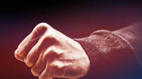 Eszméletlenre vert egy kerékpárost