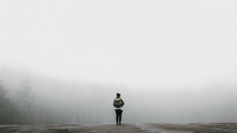 Vasárnap is marad a szürke, ködös idő