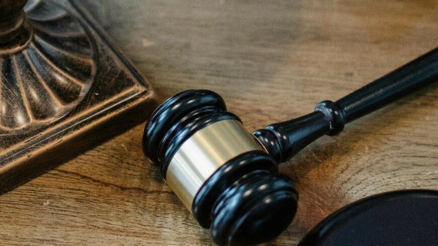 img_Idoseket_lopott_meg__meg_a_temetoben_is_fosztogatott