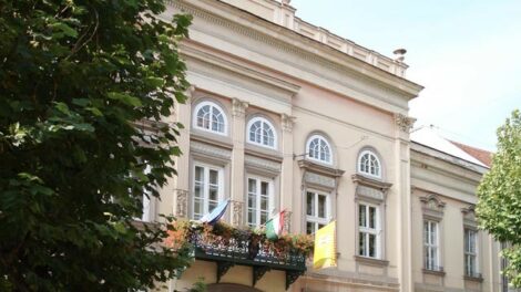 Változatlan marad az ügyfélfogadás