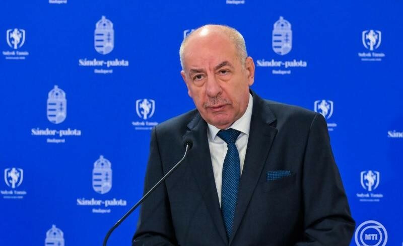 img_A_koztarsasagi_elnok_aprilis_12-re_tuzte_ki_az_orszaggyulesi_valasztas_idopontjat-4