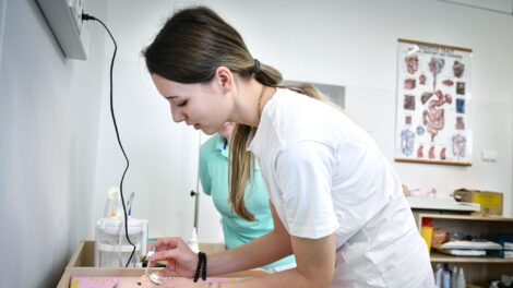 Jól szerepeltek térségünk egészségügyi tanulói a megmérettetésen