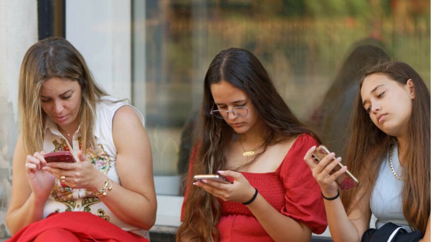 img_Miert_nem_a_szemelyiseged_a_hibas____uj_magyar_kutatas_az_okostelefon-fuggosegrol