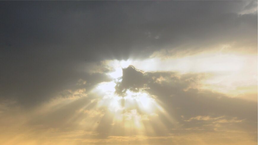 img_Kreativ_videopalyazat_fiataloknak___Isten_ma_-2