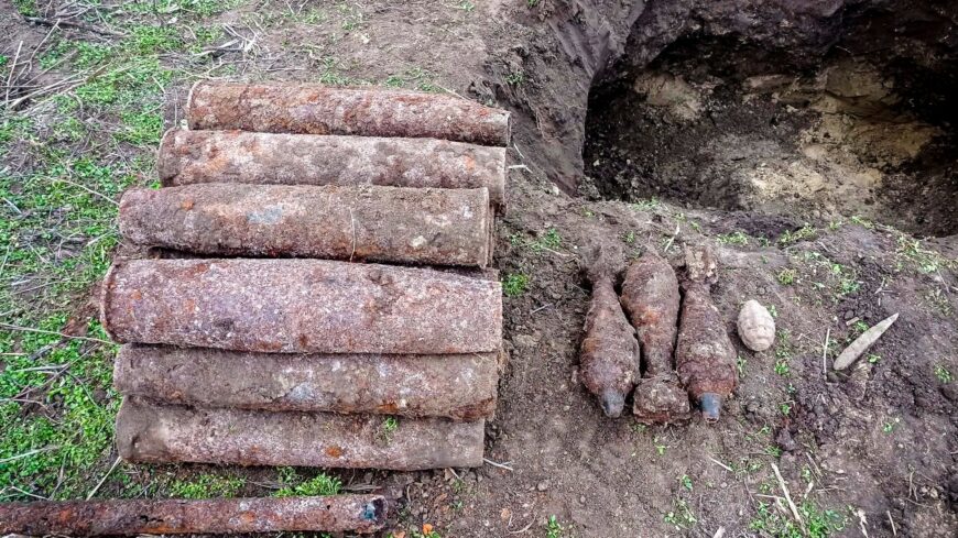 img_Kertasas_kozben_talaltak_robbanoeszkozoket