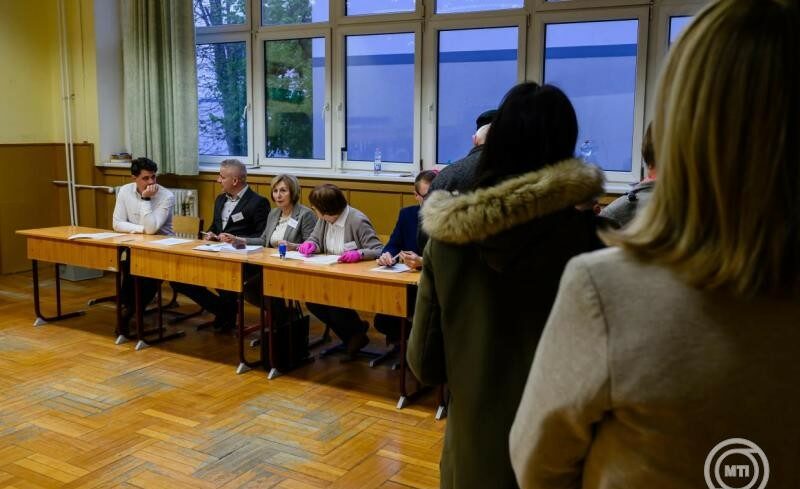 img_Megkezdodott_a_szavazas