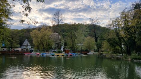 Megszűnik a fagy, de poros felhőzet takarja a napot