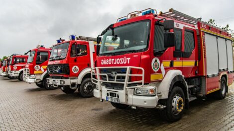 Gyereknapon országszerte megnyílnak a tűzoltólaktanyák kapui