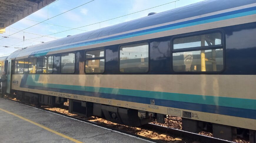img_Gazolt_a_Szinva_InterCity_Kal-Kapolnanal__kesesekre_kell_szamitani_a_miskolci_vonalon-1