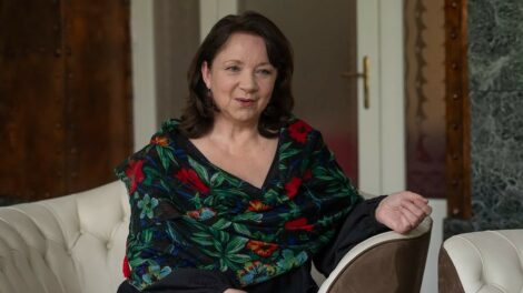 Jubileumi népművészeti döntő érkezik Miskolcra Sebestyén Márta vezetésével