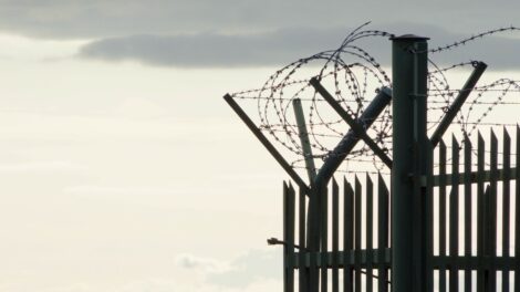 Tíz év börtönt kaptak fejenként az elkövetők egy idős férfi kirablásáért Ózdon