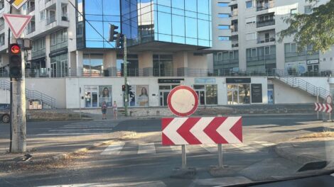 Helyreáll a Petőfi tér forgalmi rendje