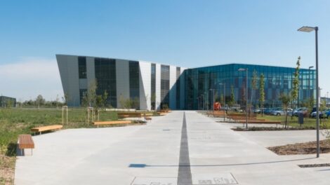 Kutatók éjszakája: megnyitja kapuit a szegedi lézeres kutatóintézet